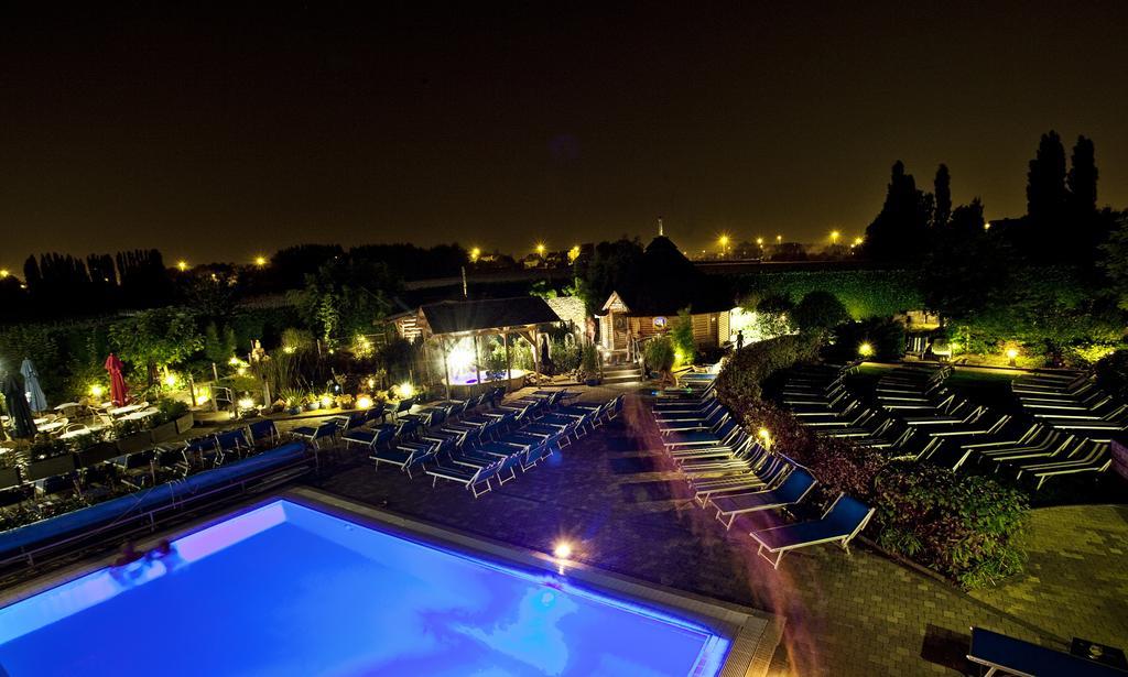 Hotel Thermen Dilbeek Zewnętrze zdjęcie